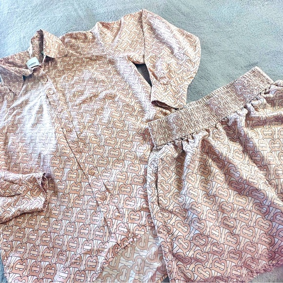 Burberry Pink White TB Logo Button Down Shirt Blouse Shorts Set Size S